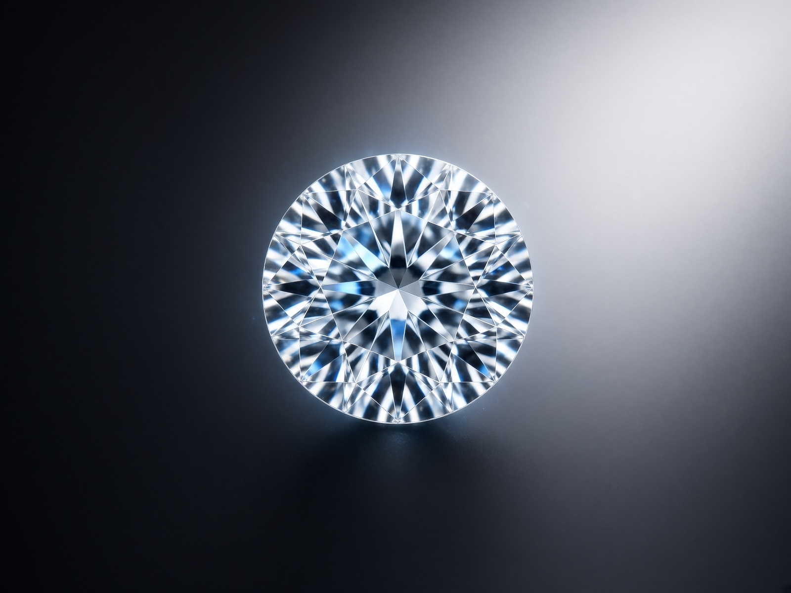 A diamond answering cool light